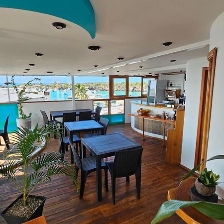 Casa Ocean Pier Bed & Breakfast Puerto Ayora  Exterior photo